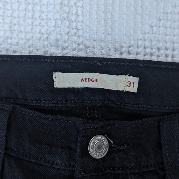 Levi's║Black Wedgie Ripped Jeans║Size 31 - Picture 2 of 7